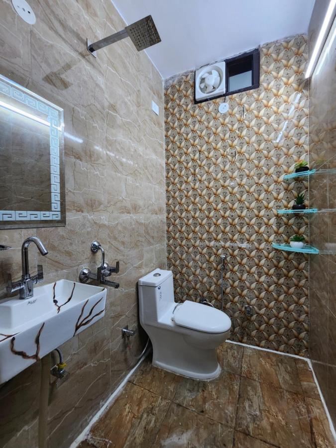 Homlee-vintage 2bhk Near Delhi New Delhi
