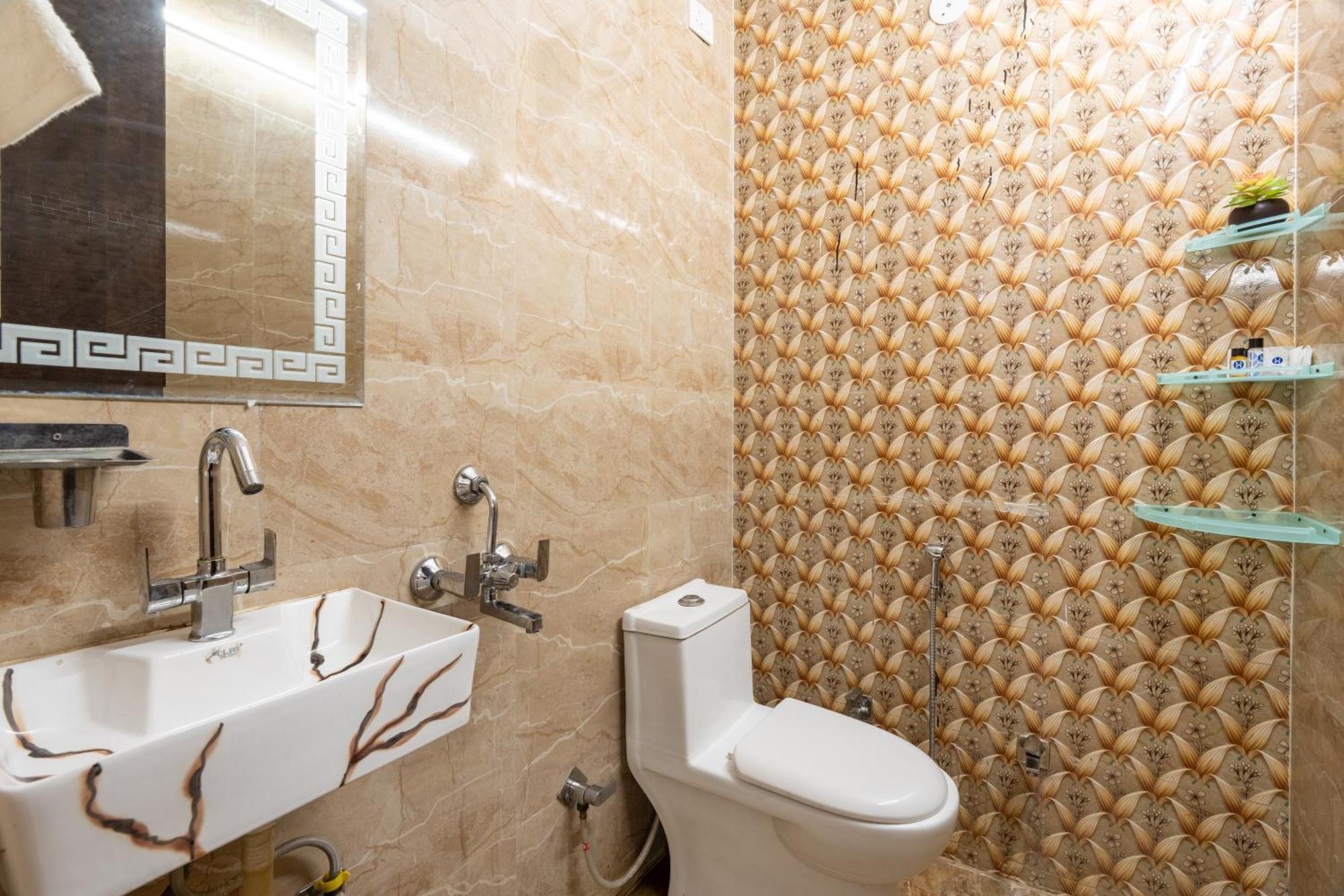 Homlee-vintage 2bhk Near Delhi Apartment New Delhi