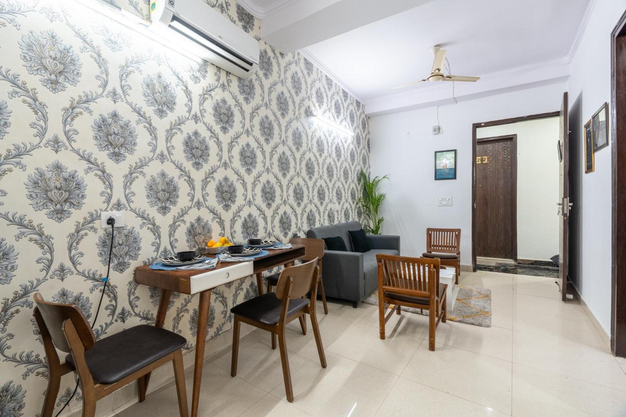 Homlee-vintage 2bhk Near Delhi Apartment New Delhi